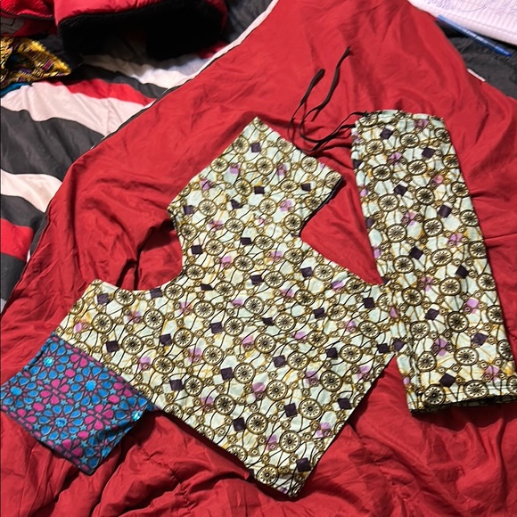 Colorful Patterned Crop Top and Pants Set kids - Picture 1 of 3